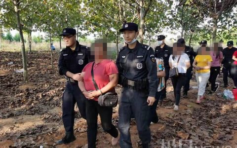 赌博窝点设在边界丛林内，汉鄂两地警方联手捣毁